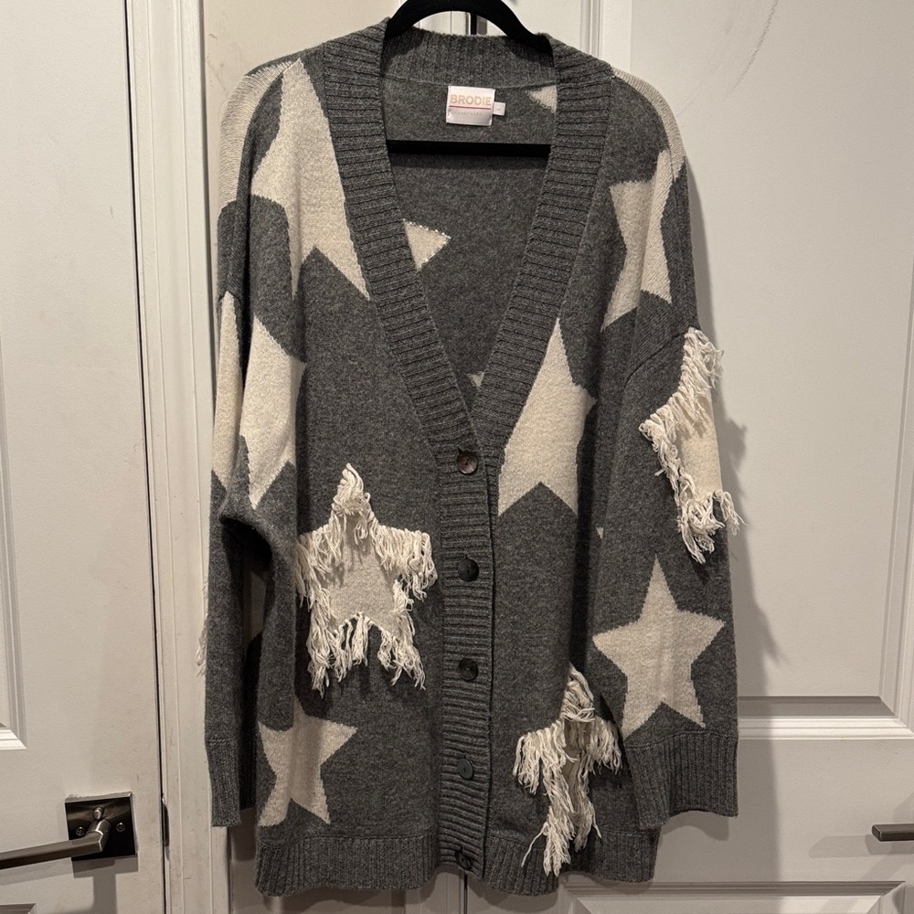 Brodie Cashmere Gray Long Cardigan White Stars . 100% cashmere size L